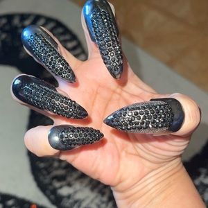 Black metal/ black rhinestone claws